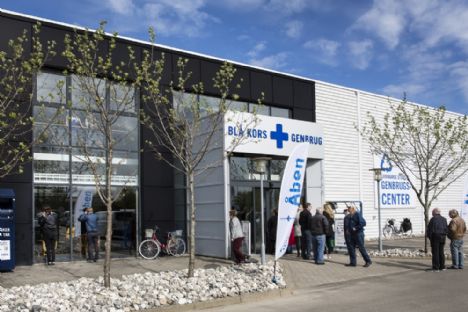 Bl Kors gentager succes og fejrer Bl Lrdag i Aalborgs fire butikker