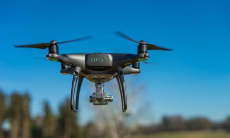 Turist i Aalborg måtte vejledes om danske droneregler