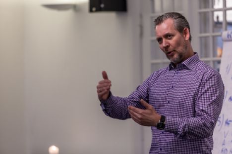 Gratis foredrag i aften: Hvordan opfatter du dig selv og andre?