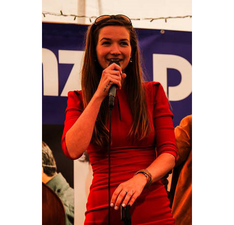 Kira Martini fredag den 24. marts