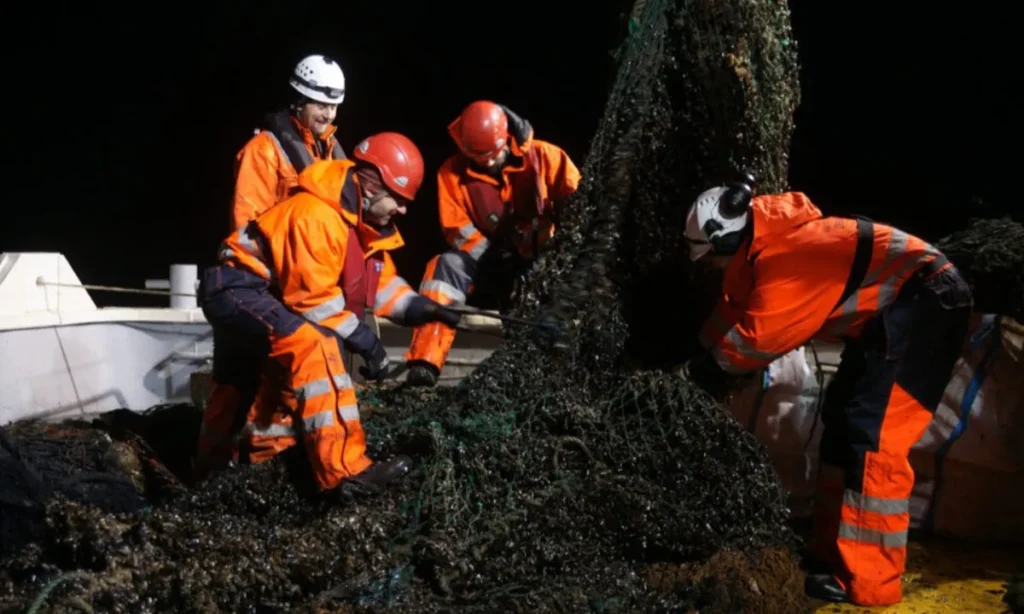 Nordjyske dykkere i kamp mod spøgelsesnet