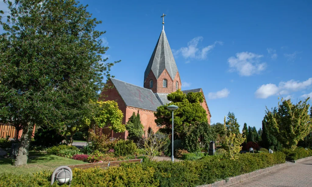 Melsen Fonden åbner for støtte til konfirmation for økonomisk pressede familier i Nordjylland