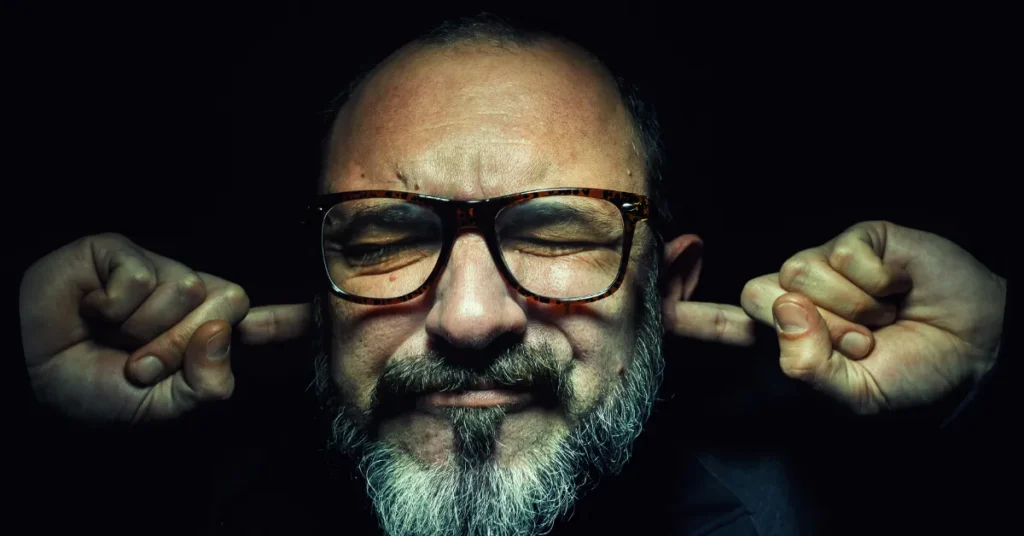 Husk ikke kun brillerne: Nytårsbrag kan give varige høreskader