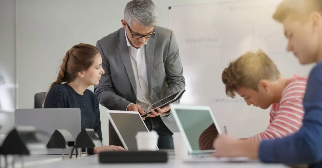 Pengeuge i uge 11: Nye undervisningsforløb skal gøre unge klogere på pengevalg i hverdagen